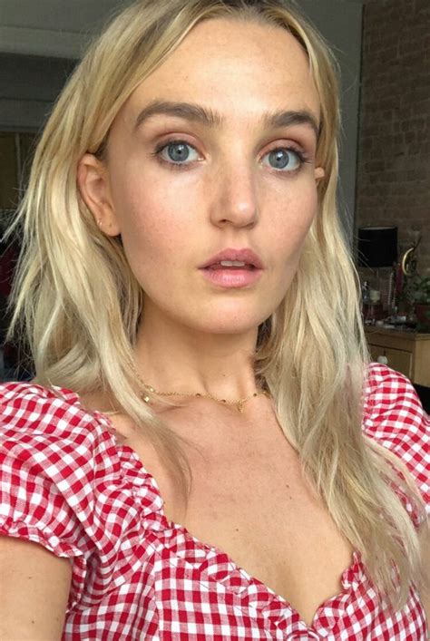 chloe fineman hot pics